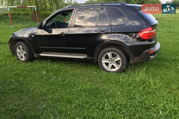 Бмв X1 Long Wheelbase две тыщи семнадцать - свойства и фото авто