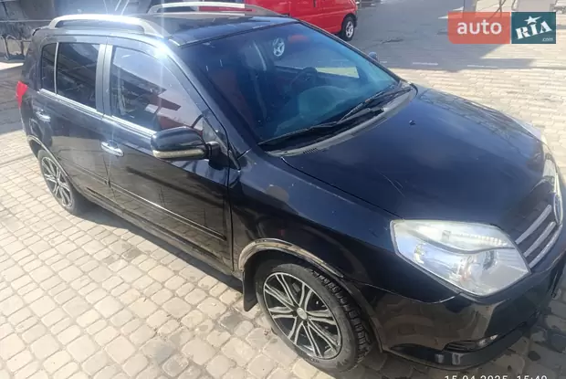 Geely MK Cross 2013