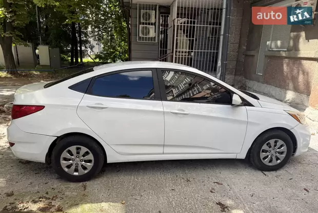 Hyundai Accent 2016