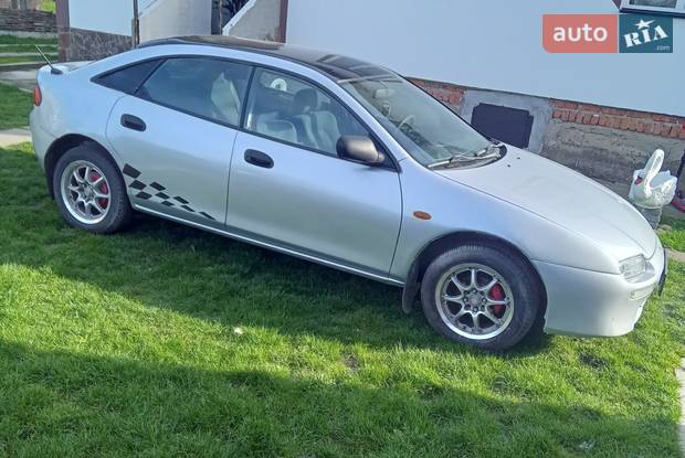 Mazda 323 1996