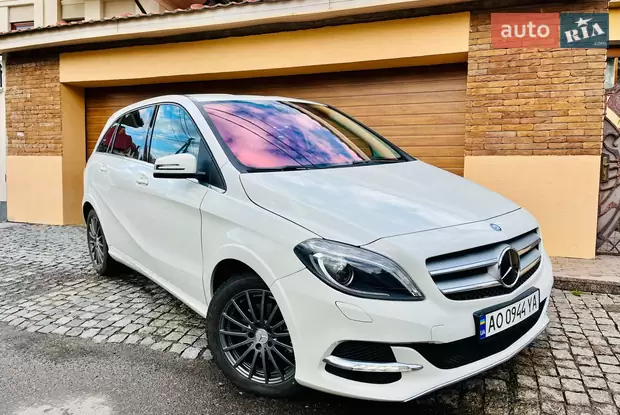 Mercedes-Benz B-Class 2015