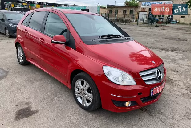 Mercedes-Benz B-Class 2011