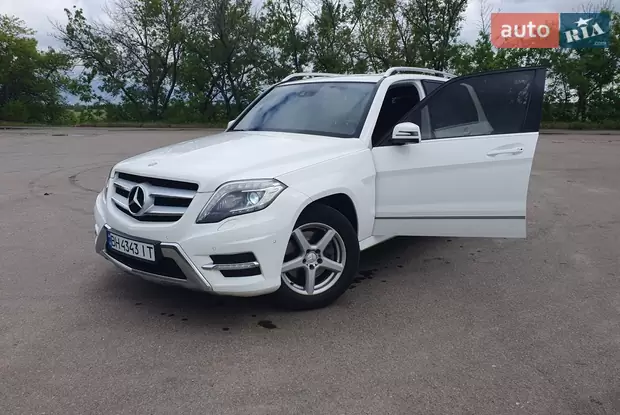 Mercedes-Benz GLK-Class 2012