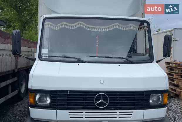 Mercedes-Benz T2 1995
