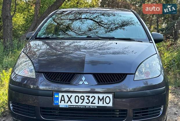 Mitsubishi Colt 2005