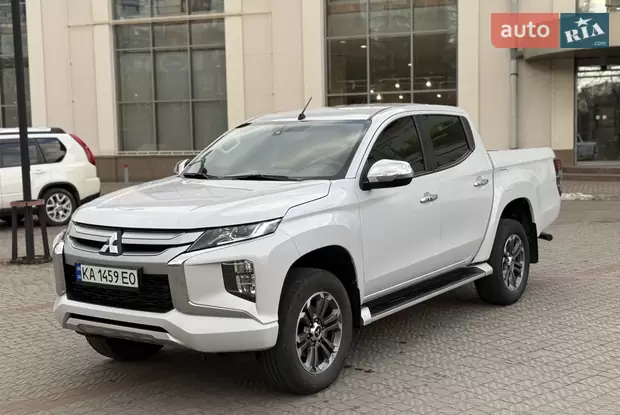 Mitsubishi L 200 2021
