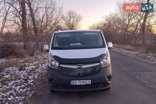 Opel Vivaro 2016