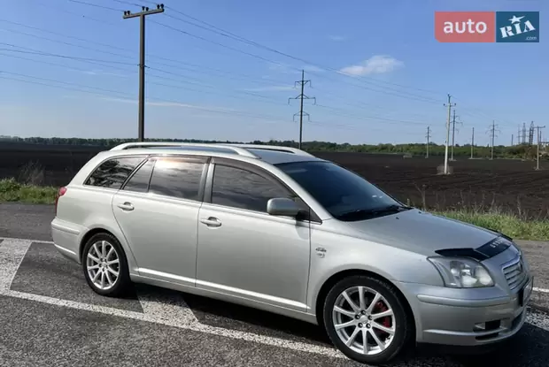Toyota Avensis 2003