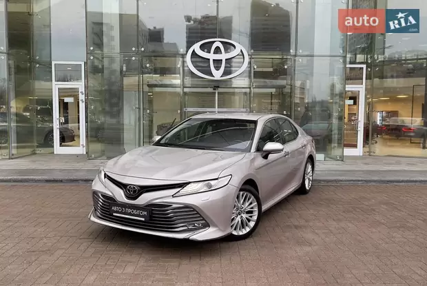 Toyota Camry 2017