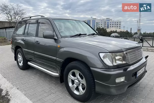 Toyota Land Cruiser 1999