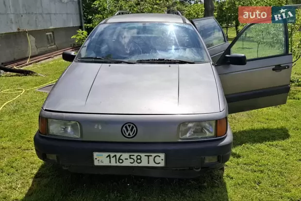 Volkswagen Passat 1990