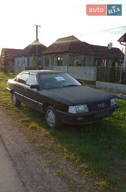 Седан Audi 100 1986 в Мукачевому Седан Audi 100 1986 в Мукачевому