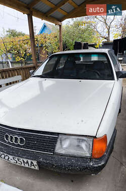 Седан Audi 100 1986 в Смілі