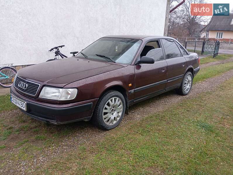 Седан Audi 100 1991 в Вижниці