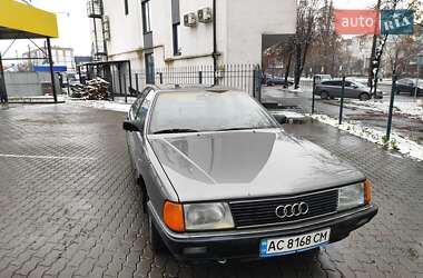 Седан Audi 100 1987 в Луцьку