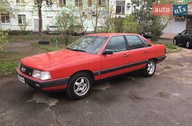 Седан Audi 100 1987 в Киеве