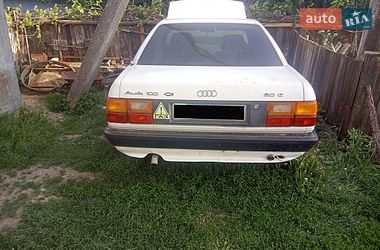 Седан Audi 100 1990 в Залещиках