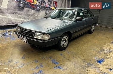 Седан Audi 100 1989 в Києві