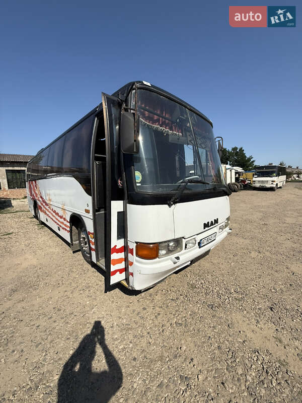 Туристичний / Міжміський автобус MAN 11.230 1995 в Коломиї Туристичний / Міжміський автобус MAN 11.230 1995 в Коломиї