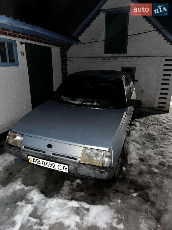 Хэтчбек ЗАЗ 1102 Таврия-Нова 2004 в Литине Хэтчбек ЗАЗ 1102 Таврия-Нова 2004 в Литине