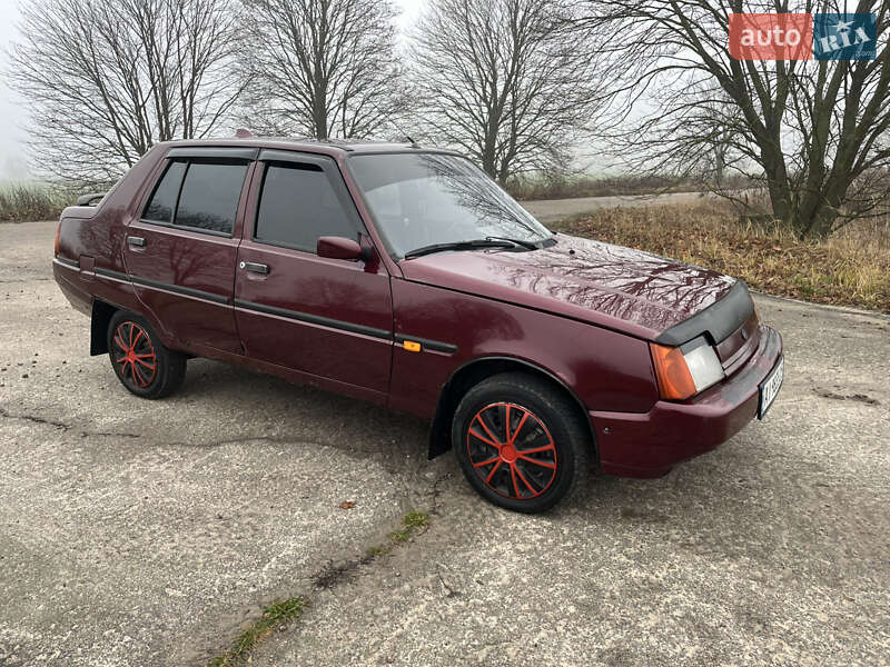 Лифтбек ЗАЗ 1103 Славута 2008 в Броварах