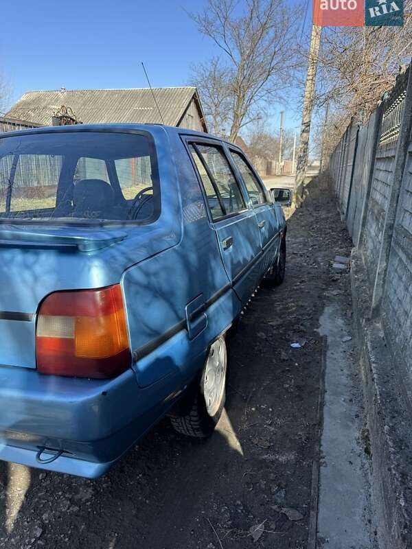 Лифтбек ЗАЗ 1103 Славута 2003 в Броварах