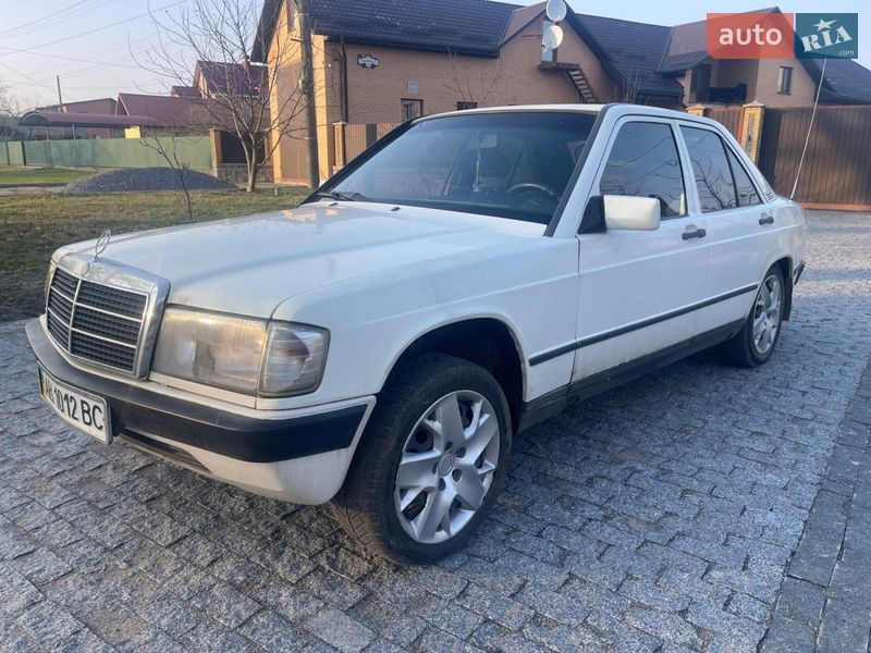 Седан Mercedes-Benz 190 1988 в Виннице