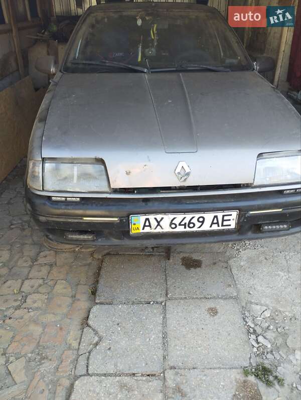 Хэтчбек Renault 19 1989 в Днепре Хэтчбек Renault 19 1989 в Днепре