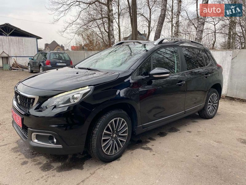 Внедорожник / Кроссовер Peugeot 2008 2017 в Калуше