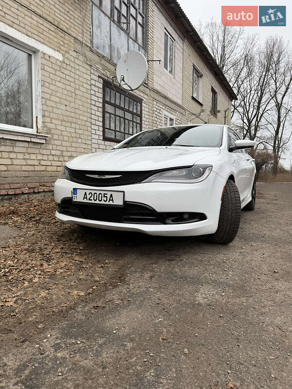 Седан Chrysler 200 2014 в Богодухіву