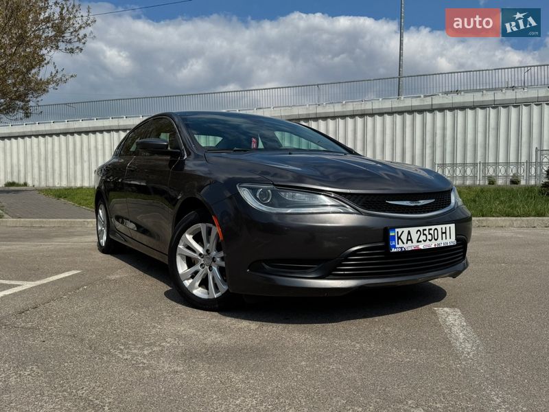 Седан Chrysler 200 2016 в Киеве