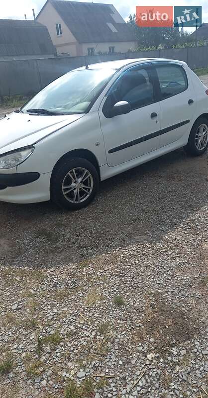 Хэтчбек Peugeot 206 2007 в Березане Хэтчбек Peugeot 206 2007 в Березане