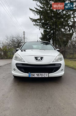 Хетчбек Peugeot 206 2012 в Рівному