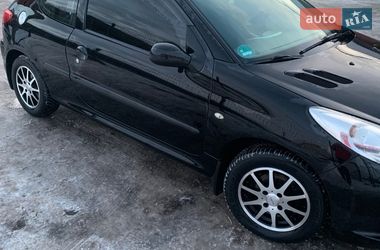 Хетчбек Peugeot 206 2010 в Калинівці