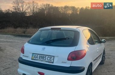 Хетчбек Peugeot 206 2004 в Києві Хетчбек Peugeot 206 2004 в Києві