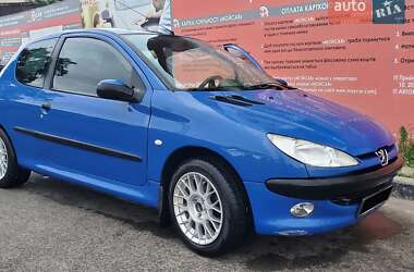 Хэтчбек Peugeot 206 2002 в Киеве