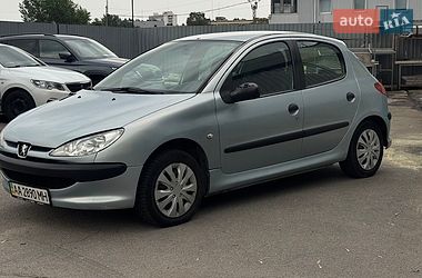 Хетчбек Peugeot 206 2007 в Києві