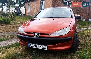 Хетчбек Peugeot 206 2000 в Луцьку