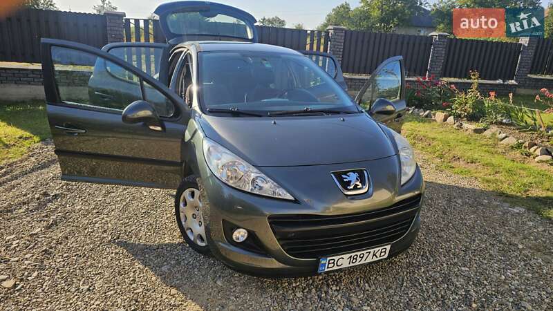 Хэтчбек Peugeot 207 2010 в Стрые