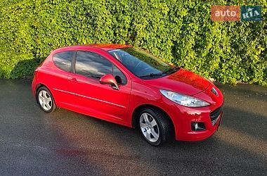 Хетчбек Peugeot 207 2012 в Дніпрі