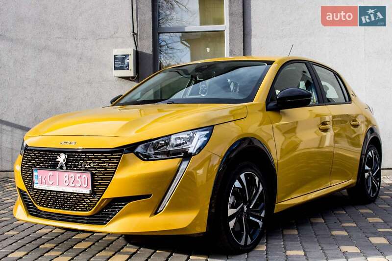 Хэтчбек Peugeot 208 2023 в Львове