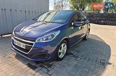 Хетчбек Peugeot 208 2017 в Запоріжжі