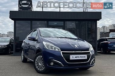 Хетчбек Peugeot 208 2016 в Києві
