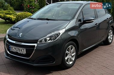 Хетчбек Peugeot 208 2017 в Стрию Хетчбек Peugeot 208 2017 в Стрию