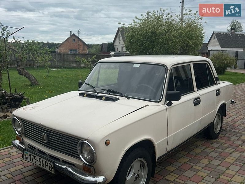 Седан ВАЗ / Lada 2101 1985 в Дубровице