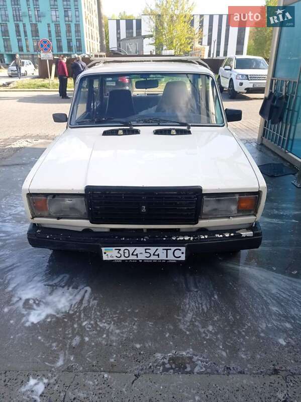 Седан ВАЗ / Lada 2107 1992 в Львове