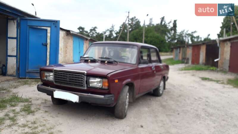 Седан ВАЗ / Lada 2107 2001 в Переяславе
