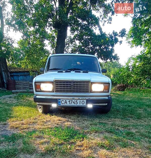 Седан ВАЗ / Lada 2107 1983 в Піщанці