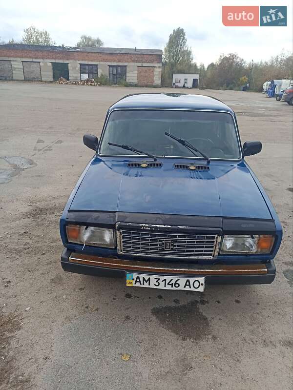 Седан ВАЗ / Lada 2107 2004 в Черняхове Седан ВАЗ / Lada 2107 2004 в Черняхове