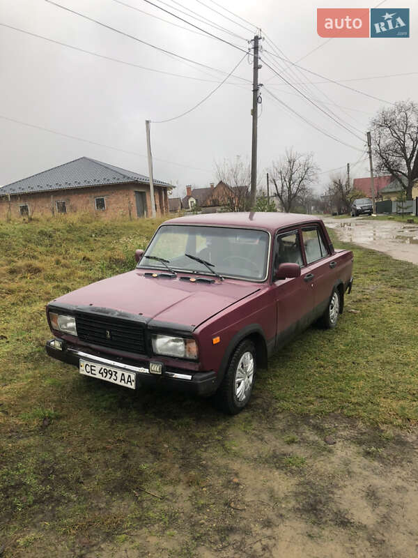 Седан ВАЗ / Lada 2107 2004 в Кицмани